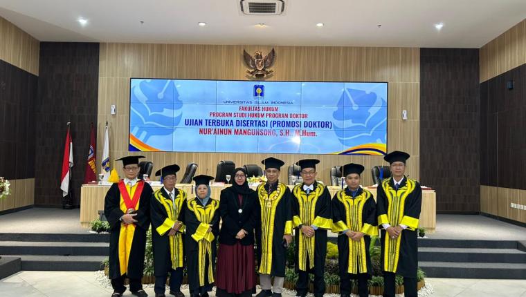 Peneliti ISLaMS, Nurainun Mangunsong Resmi Sandang Gelar Doktor, Usulkan Penataan Regulasi Perizinan di DIY