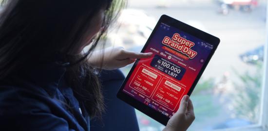 Super Brand Day Telkomsel dan Erajaya Berikan Banyak Keuntungan dari Diskon hingga Hiburan Digital Gratis