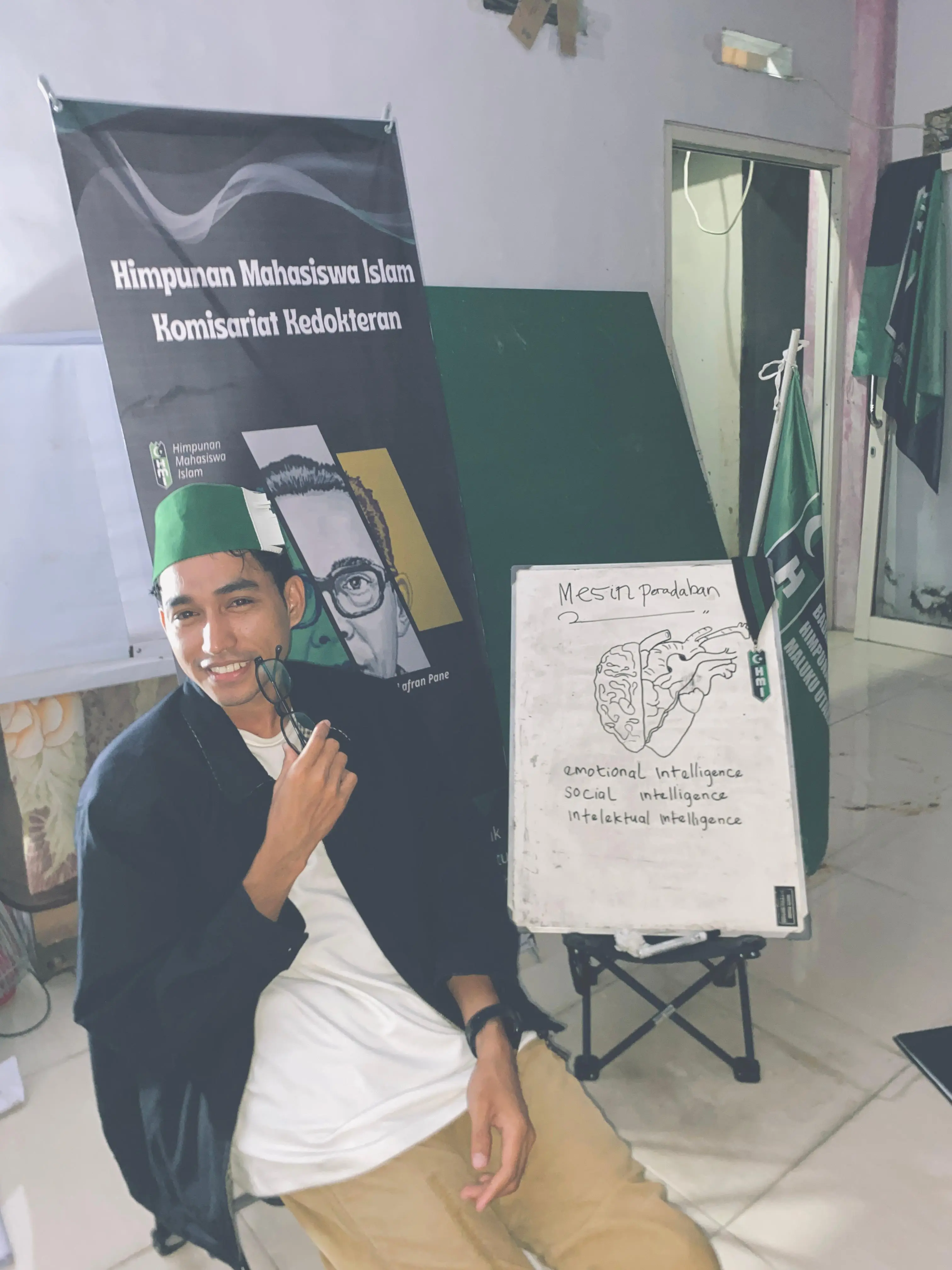 Awal 2026 Tak Harus Ada Derida Untuk Kita Membongkar Derita, Cukup Kita Ada Otak Untuk Tidak Mengkotak-Kotakkan Derita