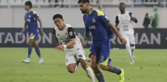 Persija Jakarta Taklukkan Arema FC 2–1 di Kanjuruhan Lewat Dua Gol Cepat Eksel Runtukahu