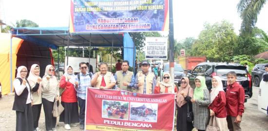 Pengabdian Bencana Fakultas Hukum Unand Bantu Korban Banjir
