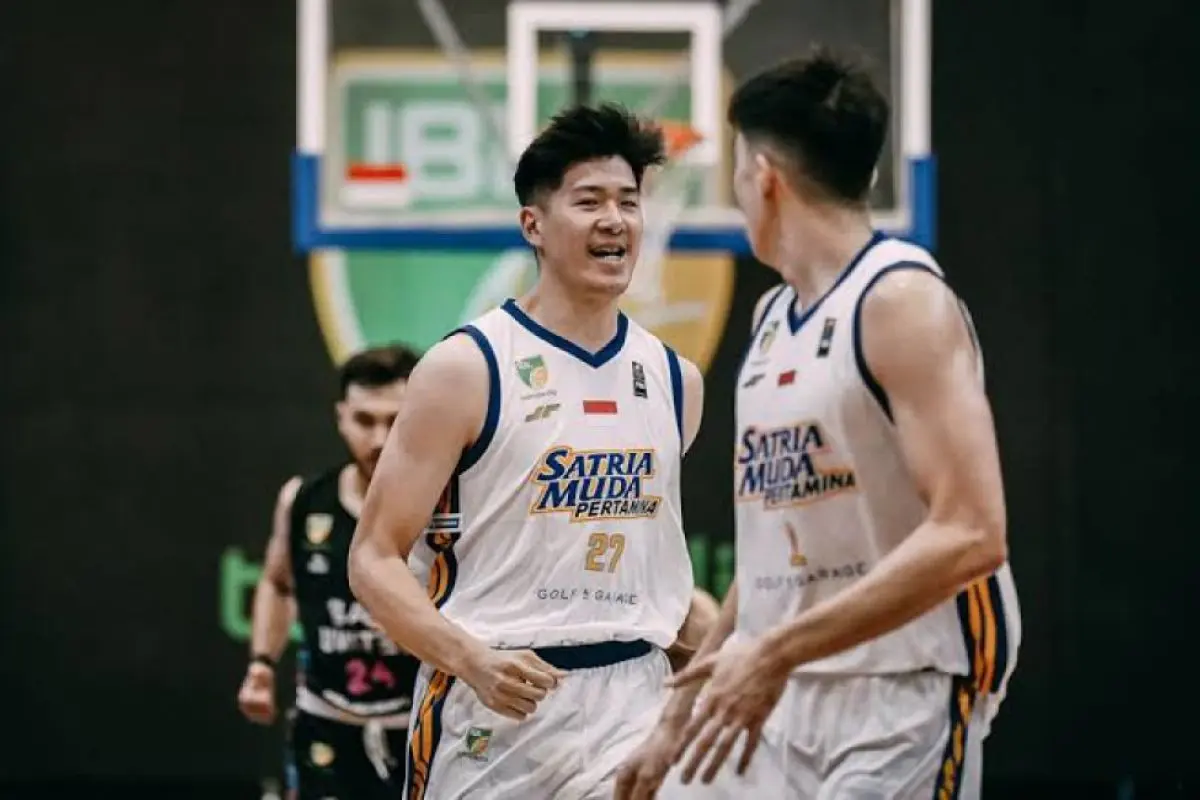 Satria Muda Pertamina Bandung Resmi Lepas Kelvin Sanjaya Jelang IBL 2026