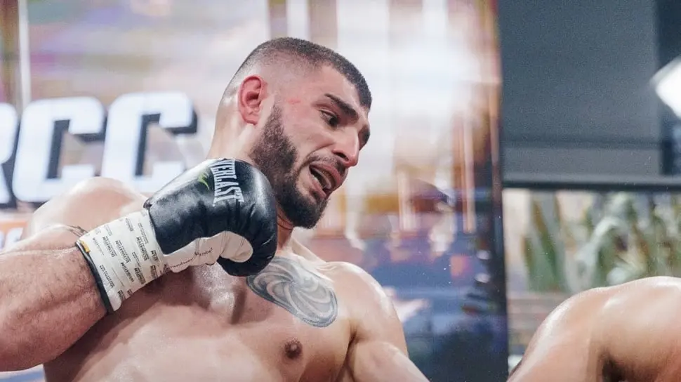 Vartan Arutyunyan Rebut Gelar Interim WBA Kelas Bridger Usai Hentikan Georgiy Yunovidov