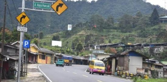 Polres Cianjur Tutup Jalur Menuju Puncak-Cipanas, Antisipasi Kemacetan Parah