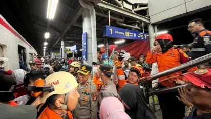Kecelakaan KRL dan KA Jarak Jauh di Bekasi Timur, 3 Orang Meninggal Dunia