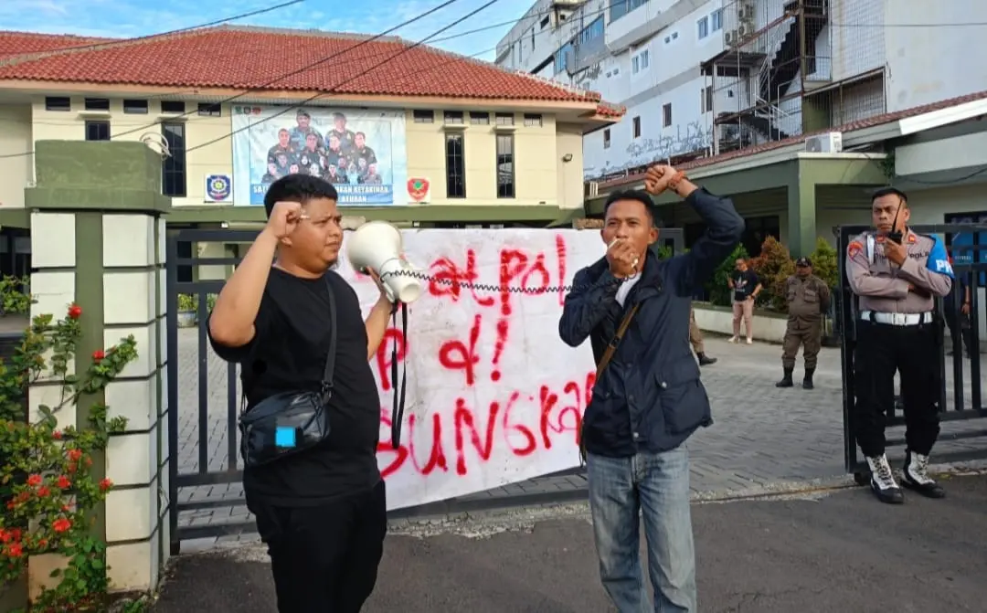 APPN Gelar Aksi di Depan Kantor Satpol-PP: Segera Tutup Perusahaan Es Kristal yang Melanggar Izin