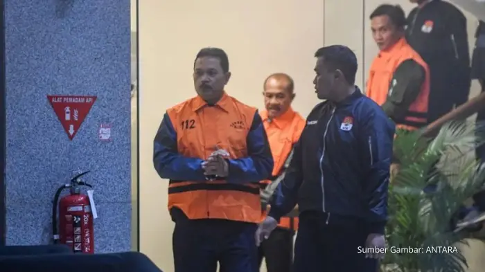 KPK Sita Dokumen dan Uang Tunai saat Geledah Rumah Wali Kota Madiun Nonaktif