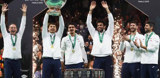 Italia Raih Piala Davis Ketiga Beruntun, Berrettini dan Cobolli Jadi Penentu