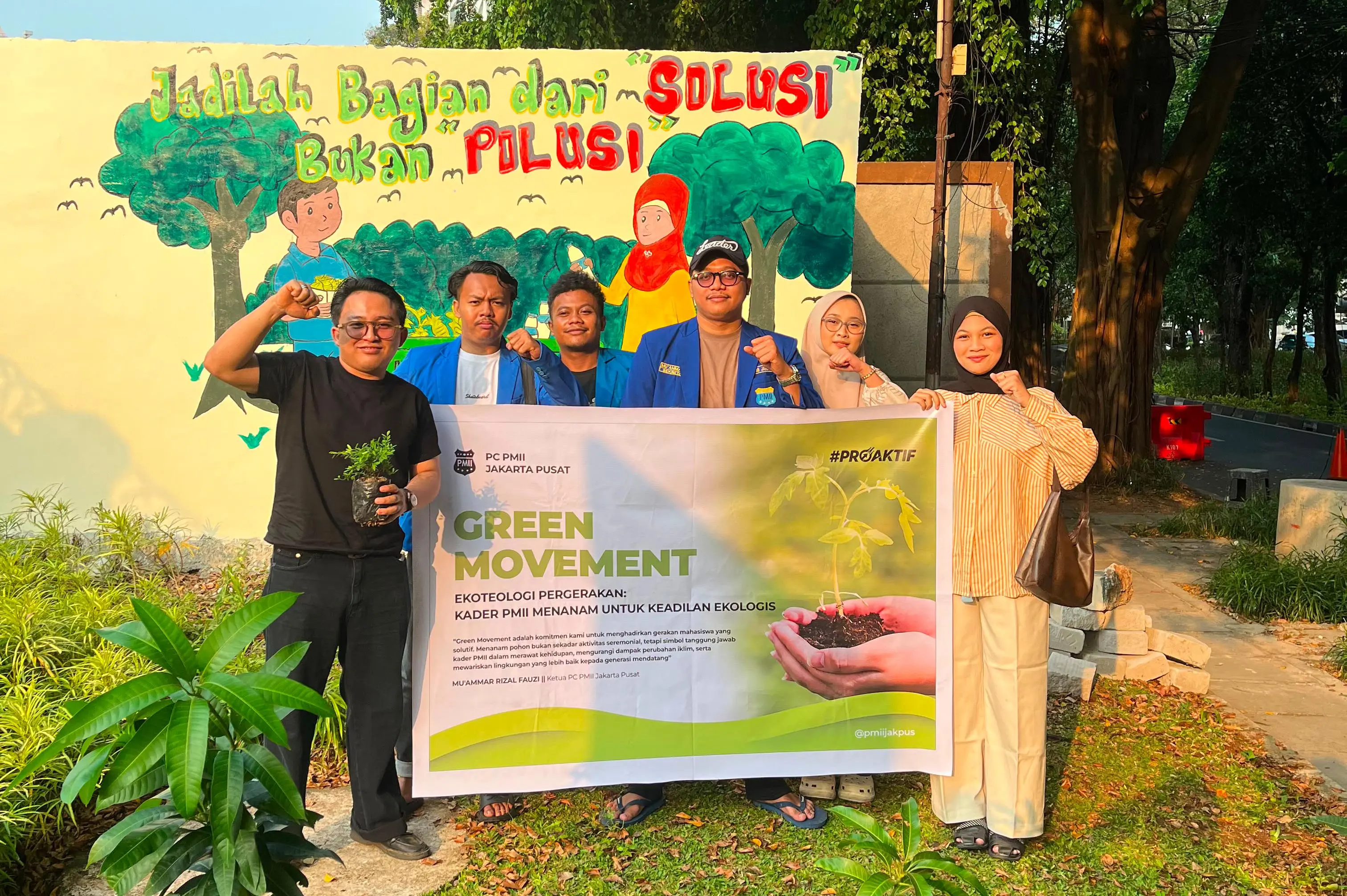 PC PMII Jakarta Pusat Luncurkan Green Movement Melalui Aksi Ekoteologi Pergerakan: Kader PMII Menanam untuk Keadilan Ekologis
