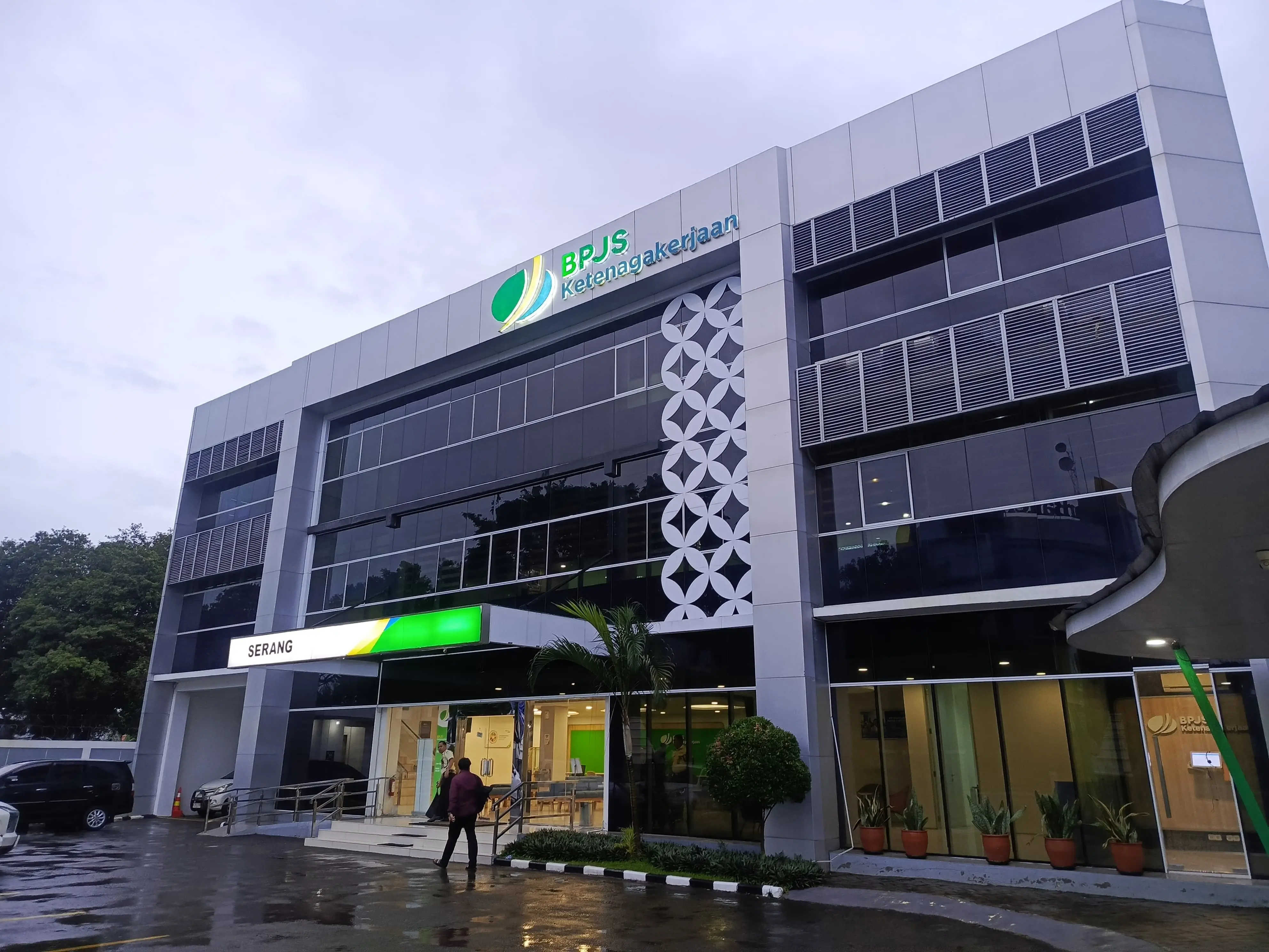 Proses Klaim JKM BPJS Ketenagakerjaan di Banten Dinilai Berbelit, Keluarga Almarhum Uus Kuswandi Harapkan Evaluasi Pelayanan