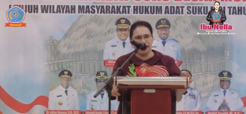 Hadiri RaKerDat Suku Besar Moi, Petronela Krenak Ajak Jaga Adat Moi