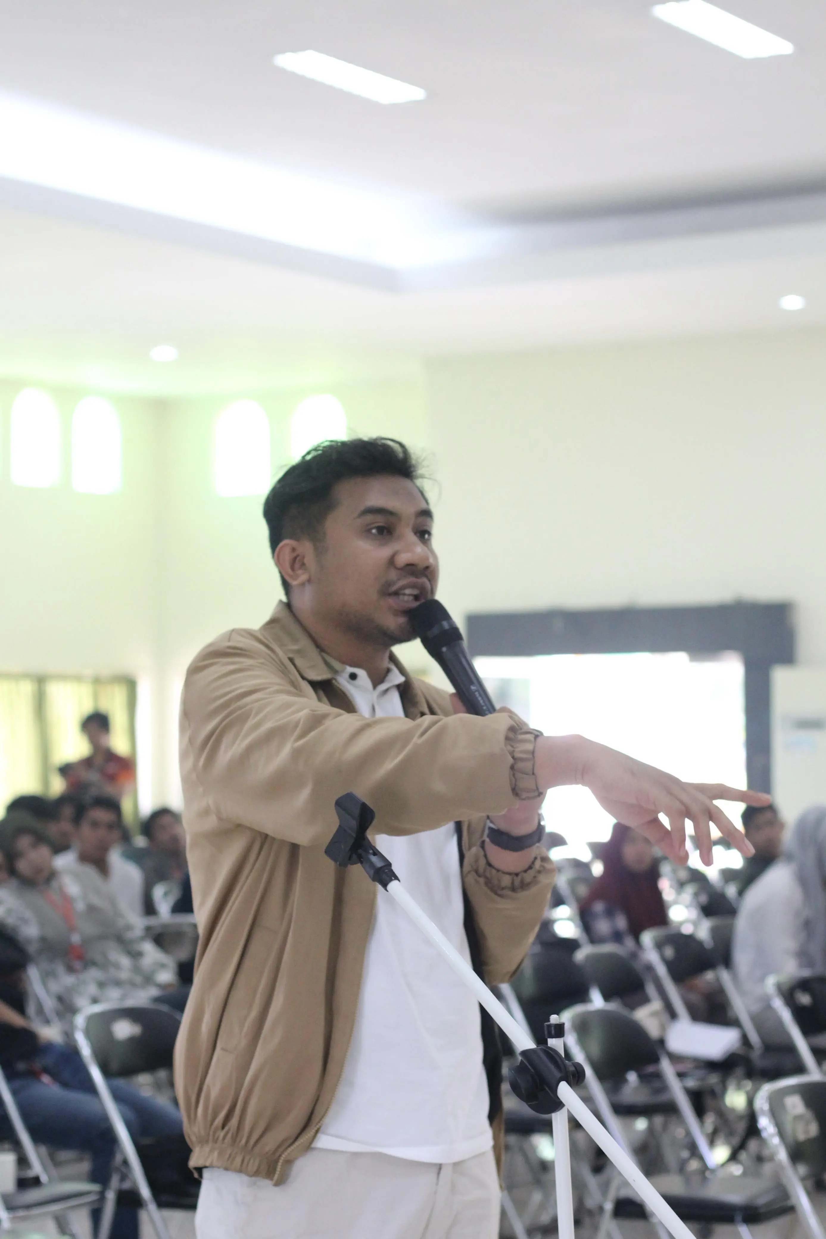 Diduga Picu Polemik di GAMKI Halmahera Utara, EN LMND: Partai Demokrat Pecat Aksandri Kitong Dari Anggota DPRD dan Kader