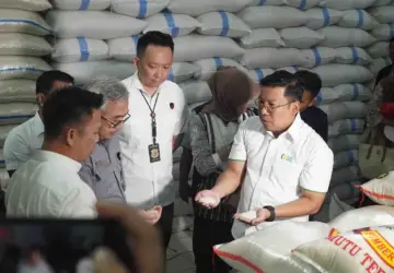 Bapanas Pastikan Distribusi Beras Premium Segera Lancar, HET Disesuaikan