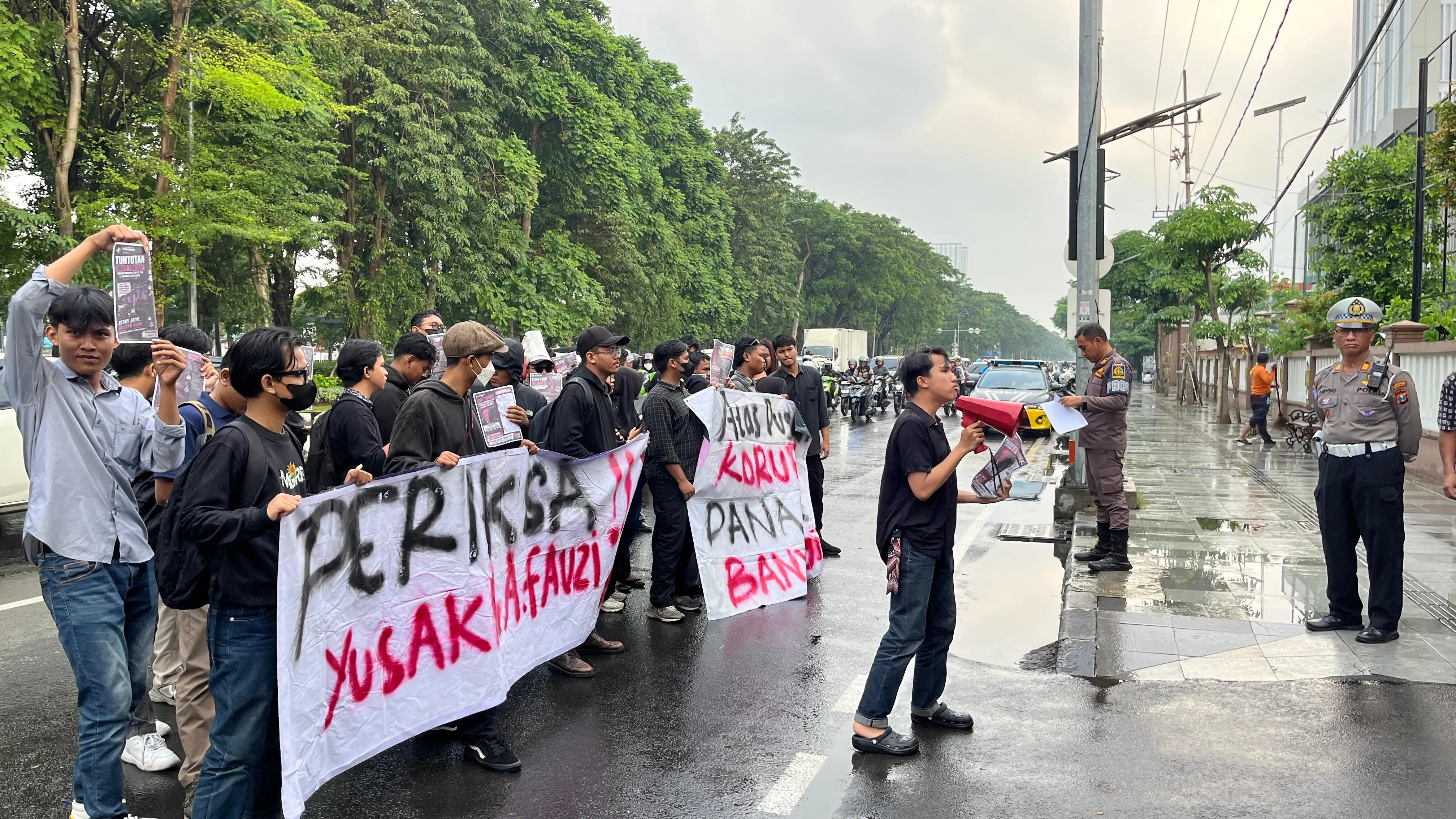 Mahasiswa GMN Jatim Gelar Aksi di Kejati Jatim: Sorot Dugaan Penyalahgunaan Dana CSR di Banyuwangi