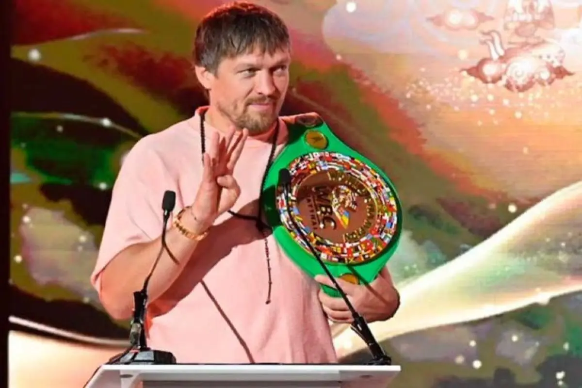 Usyk Ajukan Syarat Laga Trilogi Lawan Fury Harus Perebutkan Gelar Tak Terbantahkan