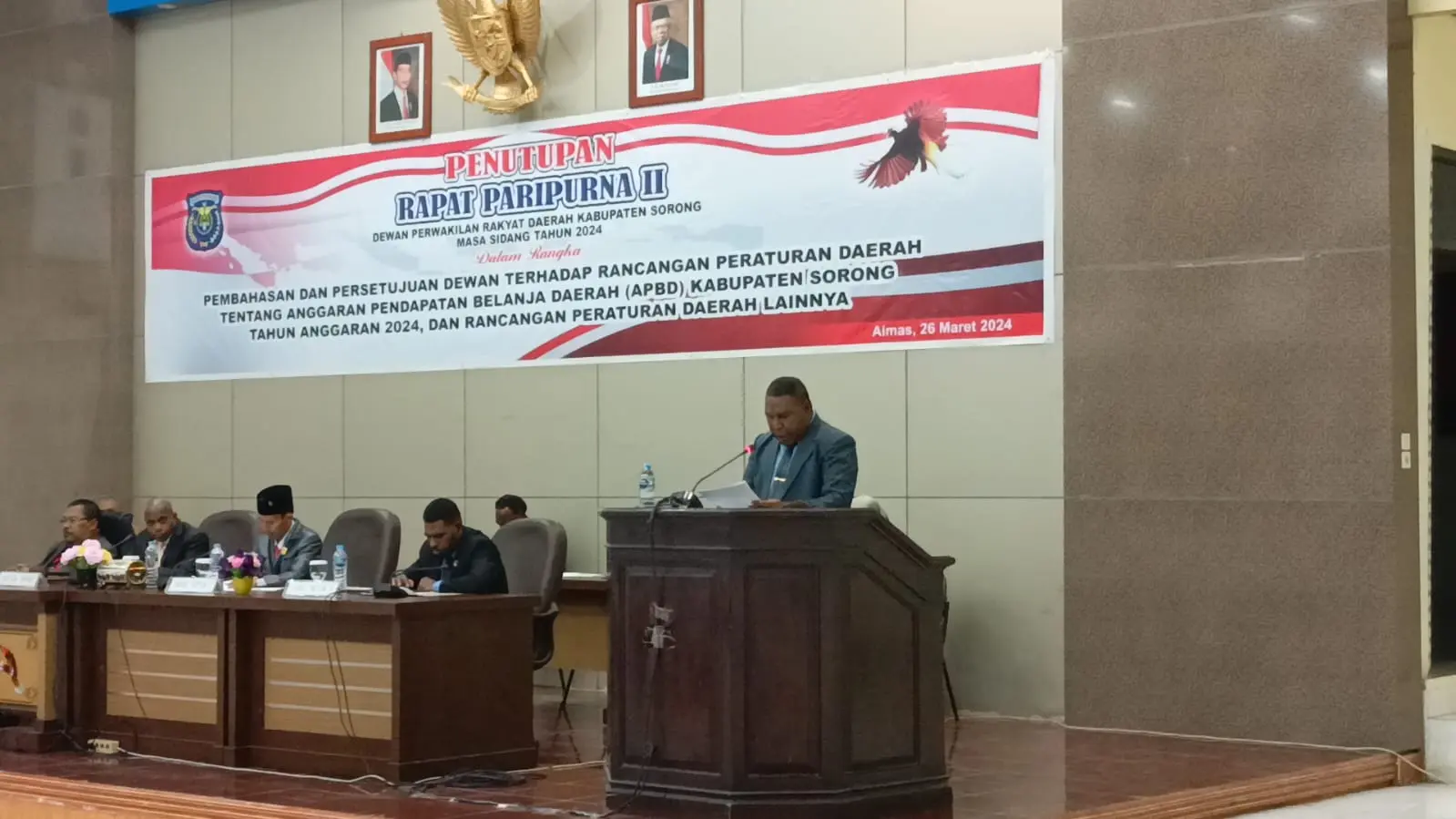 Soal Beredarnya Ucapan Selamat di MedSos, Nimbrod Sesa : "Kita Semua Harus Menunggu Keputusan Bapak Bupati"