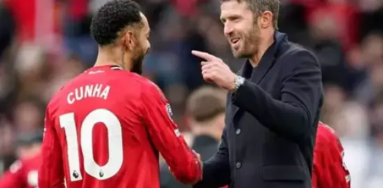 Michael Carrick Minta MU Jaga Momentum Usai Menang Dramatis atas Arsenal