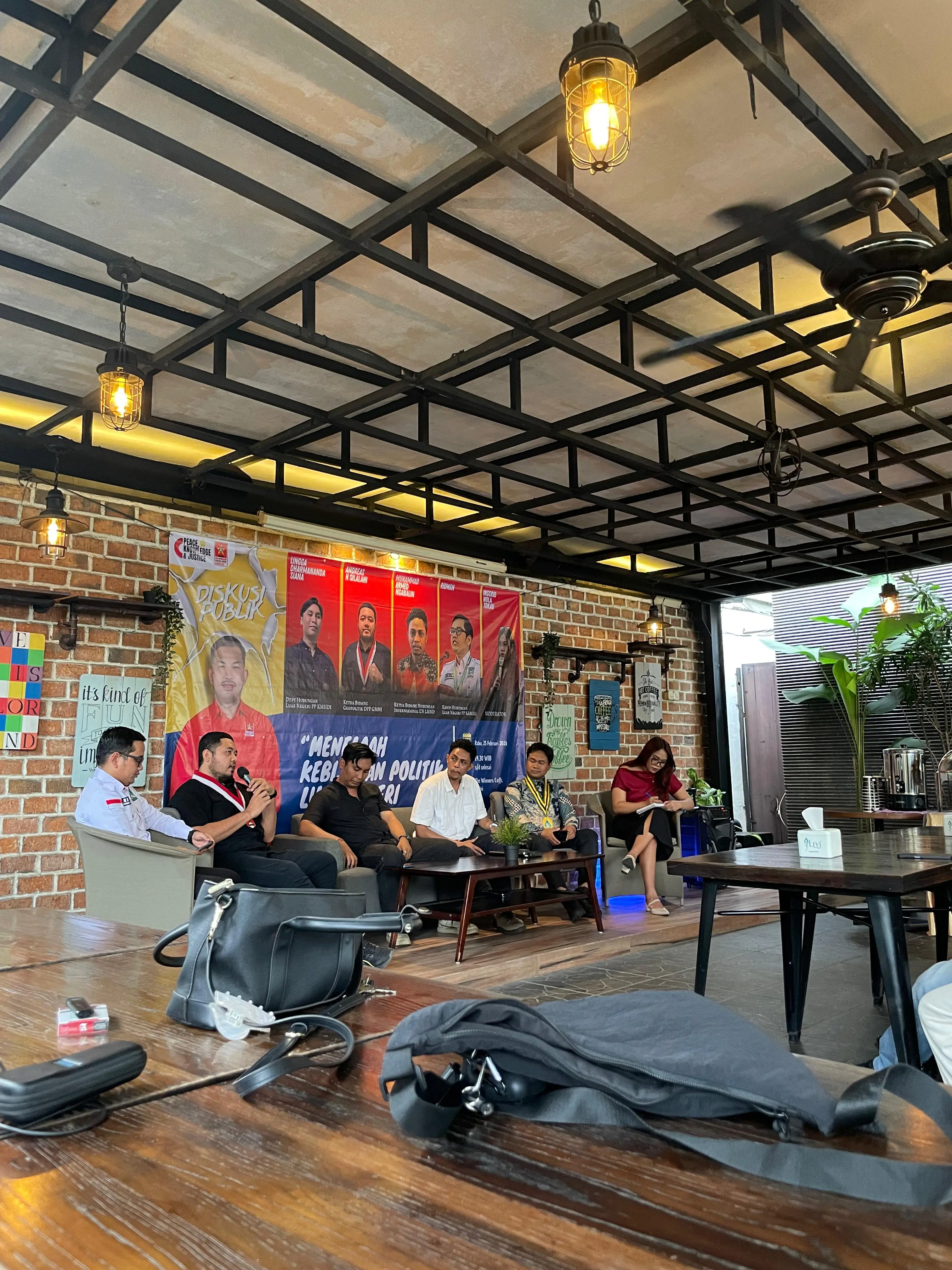 motion_photo_1683461743779728677