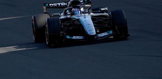 George Russell Tegaskan Komitmen Bertahan Bersama Mercedes hingga 2026