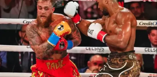 Anthony Joshua Kalahkan Jake Paul, Laga Mencetak Kontroversi dan Rekor Bisnis