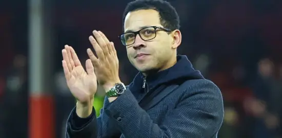 Chelsea Resmi Tunjuk Liam Rosenior sebagai Pelatih Kepala Hingga 2032