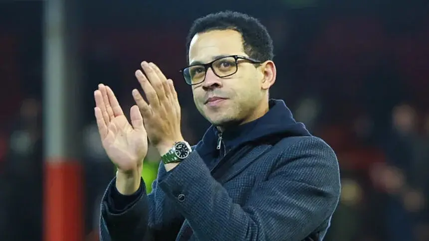 Chelsea Resmi Tunjuk Liam Rosenior sebagai Pelatih Kepala Hingga 2032