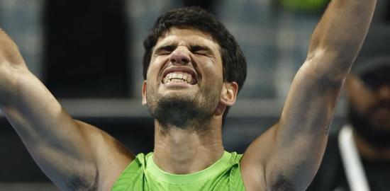Alcaraz Bangkit Tundukkan Khachanov, Tantang Rublev di Semifinal Doha