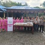 Polsek Ranowulu dan Bhayangkari Berbagi Takjil: Hangatkan Kebersamaan di Bulan Suci Ramadhan