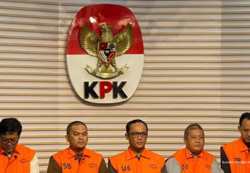 OTT KPK Seret Bupati Lampung Tengah, Uang Tunai hingga Emas Disita