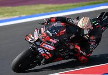 Marco Bezzecchi Raih Pole Position Beruntun di MotoGP Valencia 2025