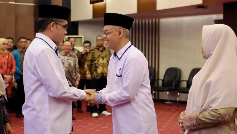 Menaker Yassierli Lantik Cris Kuntadi Sebagai Sekjen Kemnaker Gantikan Aris Wahyudi