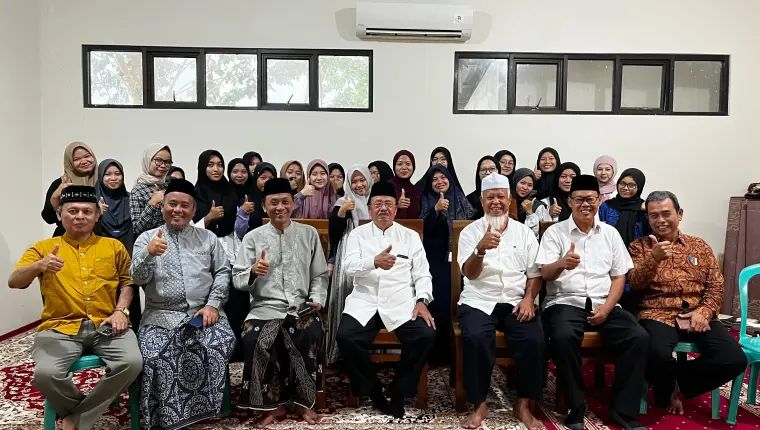 Tumbuhkan Jiwa Wirausaha Santri, Pesantren Entrepreneur Mulia Kreatif Hadirkan Erman Soeparno