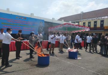 Polres Pelabuhan Tanjung Perak Laksanakan Pemusnahan Barang Bukti Narkotika,  SEMMI Surabaya Apresiasi dan Dorong Penguatan Sinergi Preventive