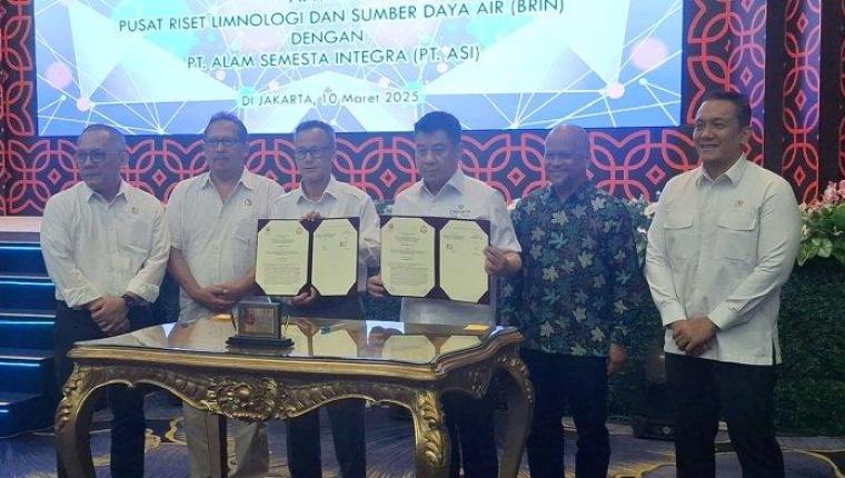 BRIN dan PT Alam Semesta Integra Jalin Kerja Sama Pengembangan Teknologi Fotobioreaktor untuk Reduksi Emisi Karbon