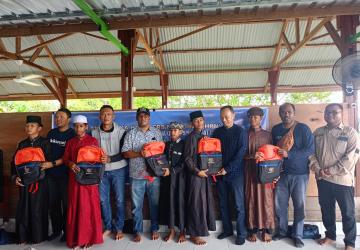 Peringati HPN 2025, PWI Papua Barat Daya Gelar MBG di SMP Alam Inspirasi