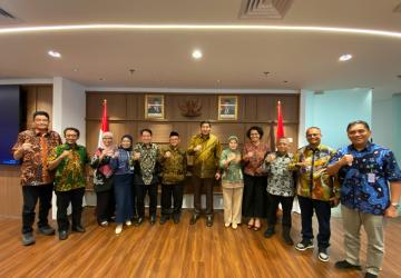 Mendikdasmen Hadiri Rapat Pembahasan Rencana Pembangunan Rumah untuk Guru