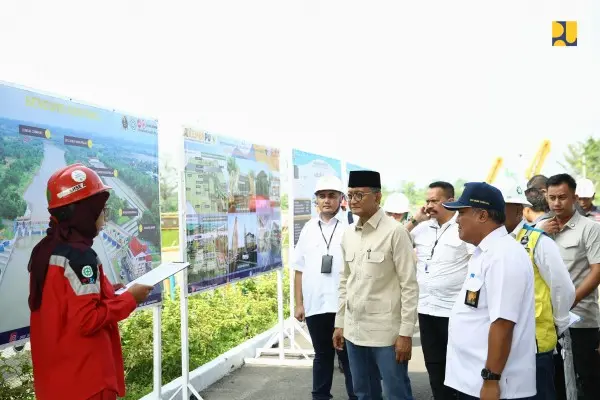 Menteri PU Tinjau Bendung Rentang untuk Perkuat Ketahanan Pangan
