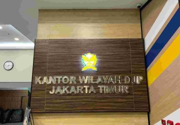 Pajak Jaktim Serahkan Tersangka Faktur Pajak Fiktif ke Kejaksaan