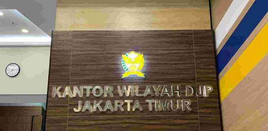 Pajak Jaktim Serahkan Tersangka Faktur Pajak Fiktif ke Kejaksaan