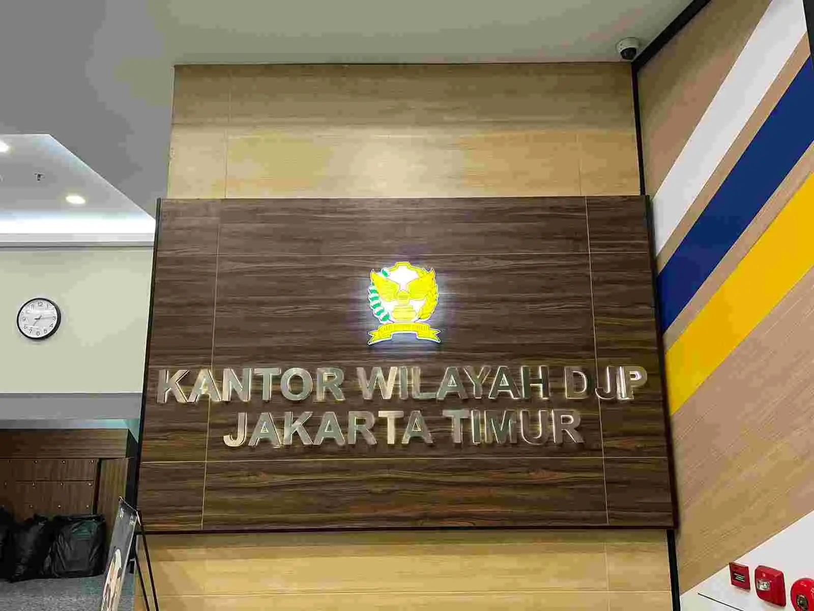 Pajak Jaktim Serahkan Tersangka Faktur Pajak Fiktif ke Kejaksaan