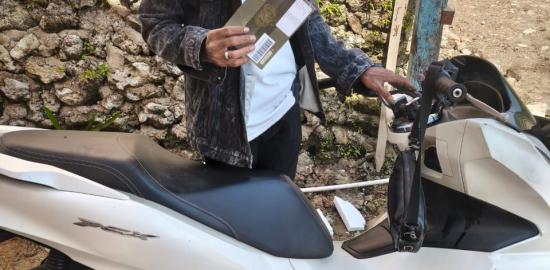 Presiden Prabowo Subianto Kirimkan Bantuan Motor Untuk Aktivis di Sorong