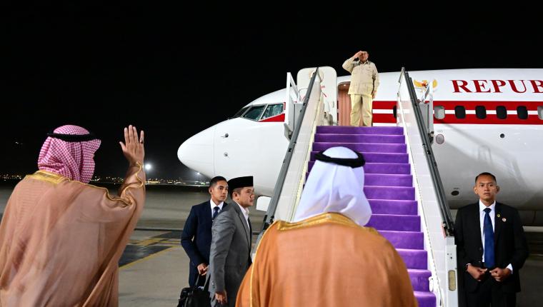 Presiden Prabowo Tinggalkan Arab Saudi untuk Lanjutkan Lawatan ke Negara Berikutnya
