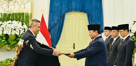 Presiden Prabowo Terima Surat Kepercayaan dari Delapan Duta Besar Negara Sahabat di Istana Merdeka