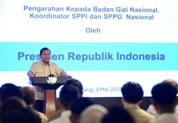 Presiden Prabowo Pimpin Rapat Percepatan Operasional SPPG di Hambalang