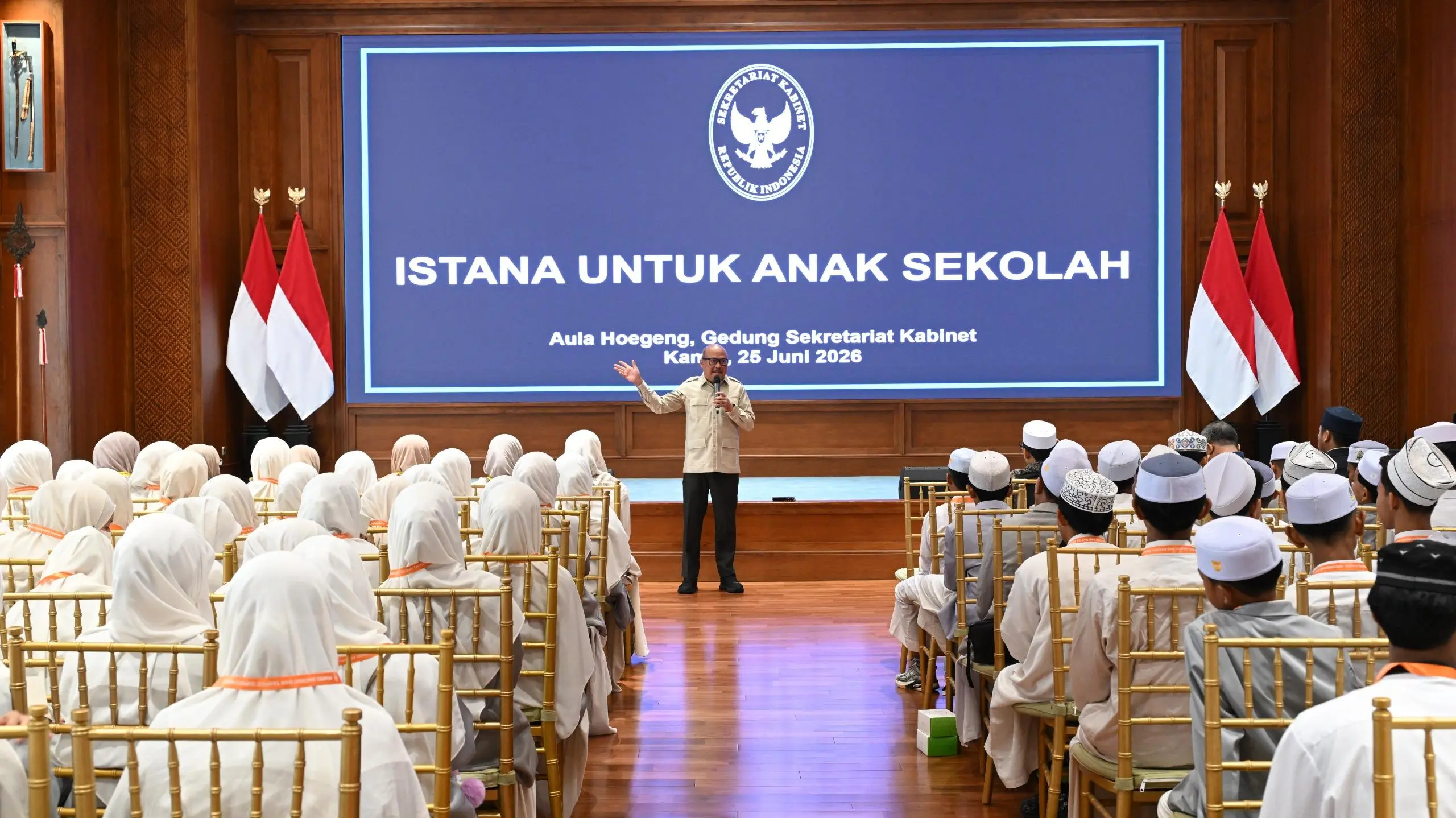 Dari Pesantren ke Istana, Santri Qurrotu Nafsin Belajar Langsung Mengenal Istana Kepresidenan