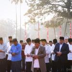 Rano Bersama Warga Salat Iduladha di Balaikota