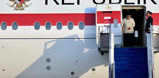 Bawa Pulang Investasi Rp80 Triliun dan Misi Damai Gaza, Presiden Prabowo Tiba di Tanah Air