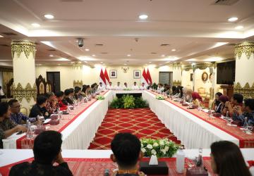 Tingkatkan Komunikasi Publik, Mensesneg Gelar Sarasehan Bersama Wartawan