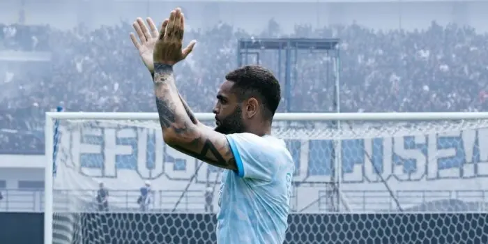 Bursa Transfer Persib Bandung Belum Usai, Siapa Korban Berikutnya?