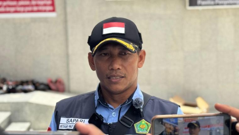 Cerita Petugas Linjam Sapari, Tiada Lelah Layani Jemaah Haji